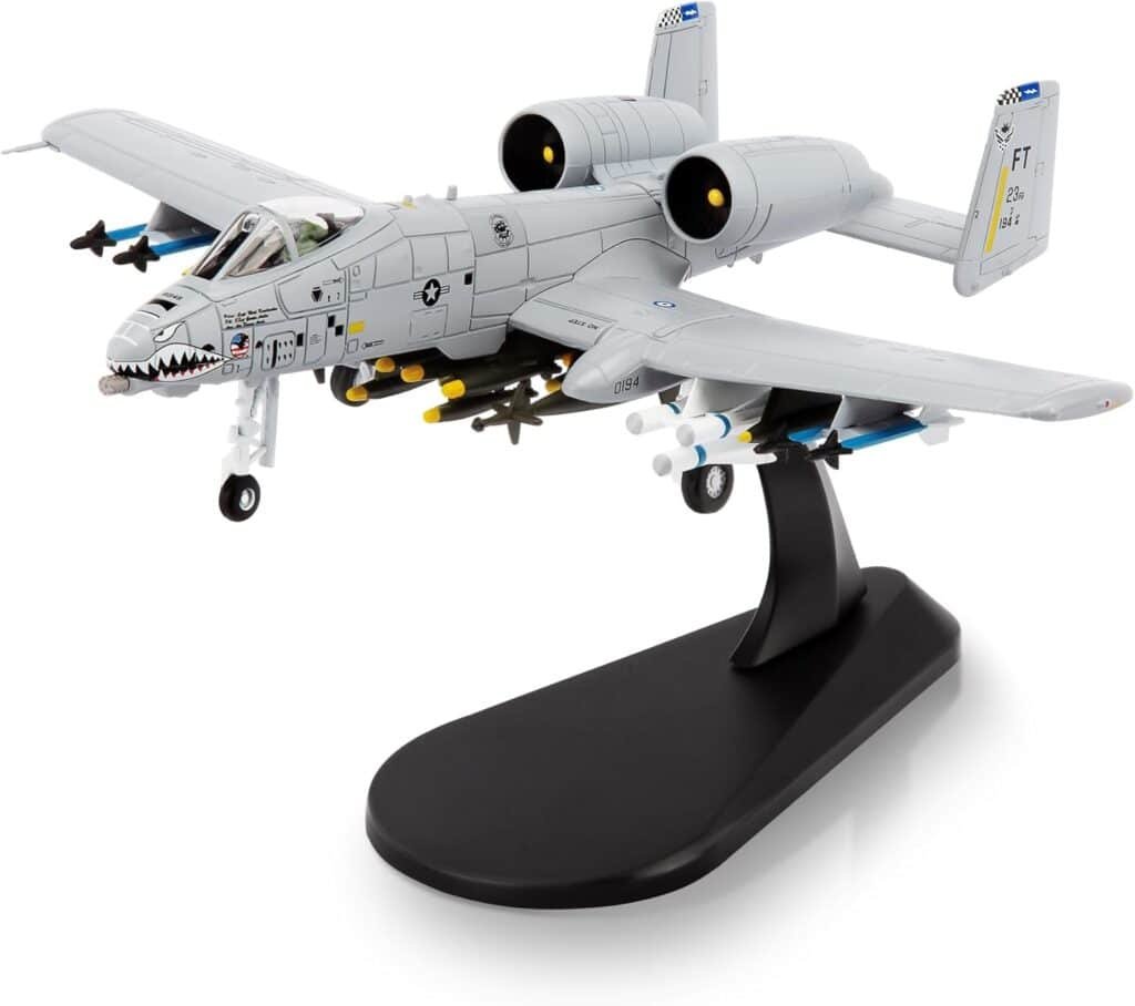 1/100 A-10 Thunderbolt II Warthog Attack Plane（Painted Version） Metal Fighter Military Model Diecast Plane Model for Collection and Displays