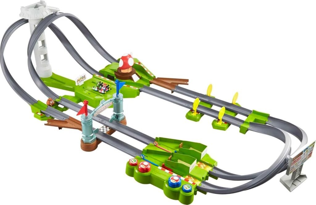 Hot Wheels Mario Kart Circuit Track Set  2 Toy Vehicles, Racing Playset Includes Booster, Plus Mario  Yoshi Karts (Amazon Exclusive)