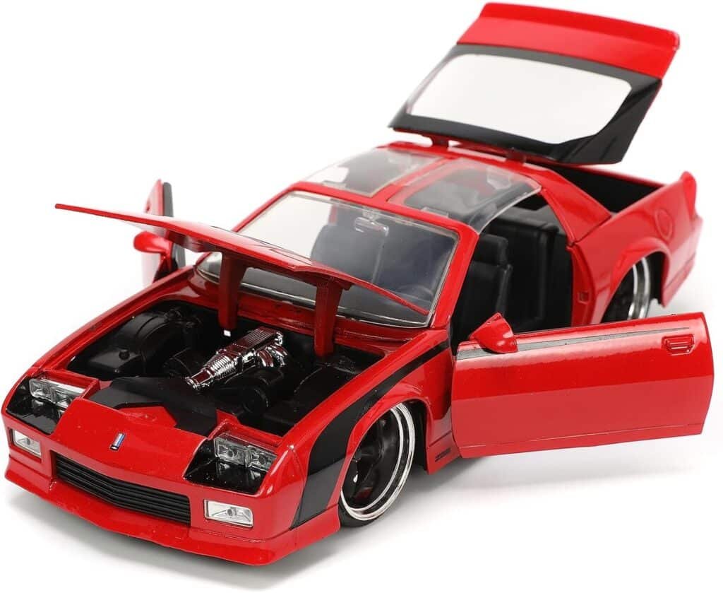 Jada Toys Big Time Muscle 1:24 1985 Chevy Camaro Die-Cast Car (Red), Black