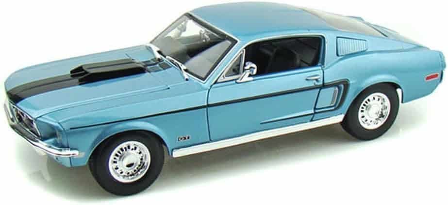 Maisto 1:18 Scale Metallic Blue 1968 Ford Mustang GT Cobra Jet
