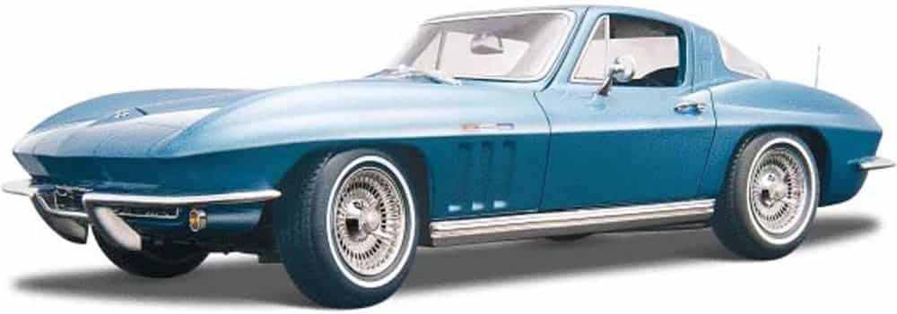 Maisto 1965 Chevy Corvette, Blue 31640BL - 1/18 Scale Diecast Model Toy Car