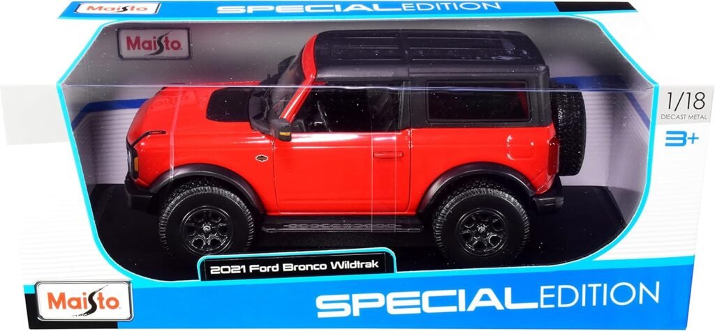 Maisto Diecast Cars 2021 Ford Bronco Wildtrak Red with Black Top Special Edition 1/18 Diecast Model Car by Maisto 31456 (31456RD)