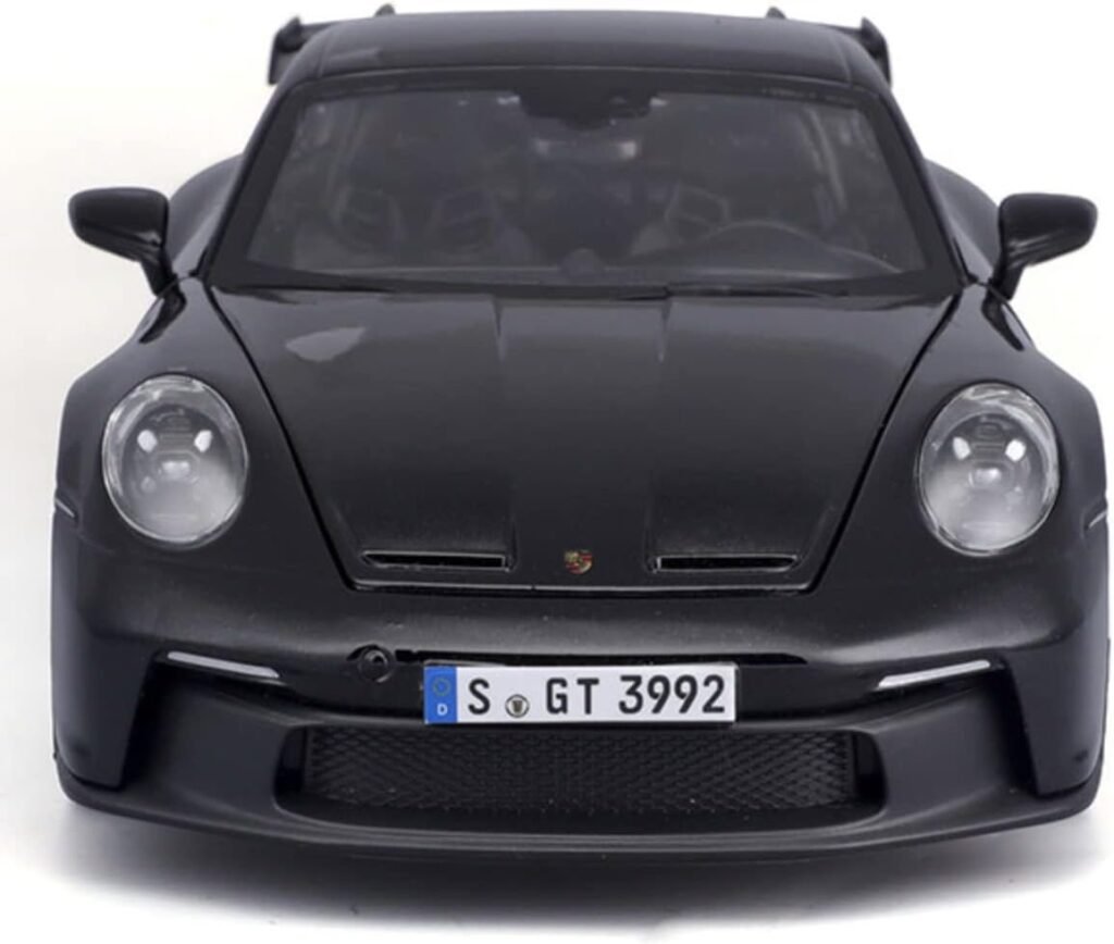 Maisto May Cheong Group M36458BK 1:18 Scale Porsche 911 GT3 2022 Childrens Car Black