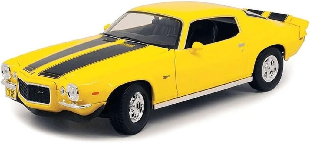 Maisto Scale Model Compatible with Chevrolet Camaro Z28 1971 Yellow 1:18 MI31131Y