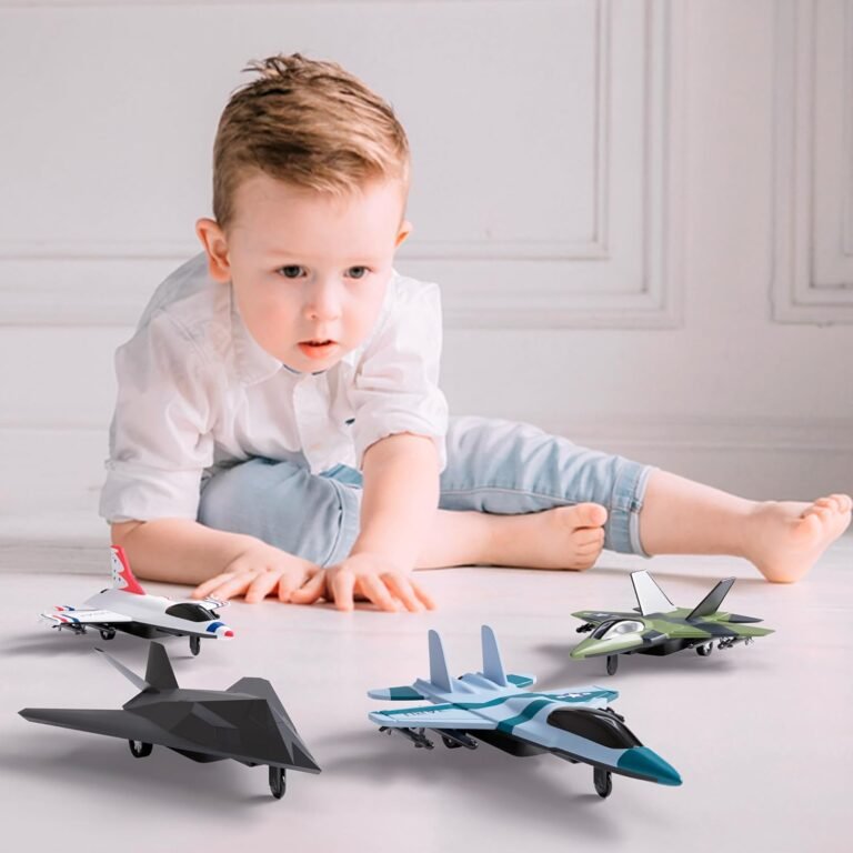 The 8 Best Diecast Airplanes to Buy This Christmas (Reviewed 2025)
