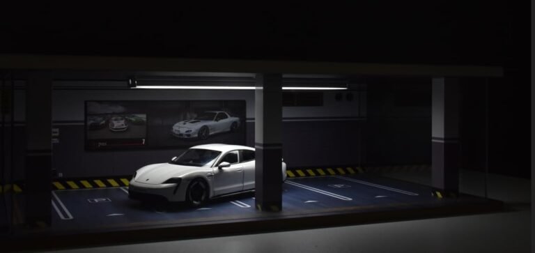 1/24 Scale Model Car Display Case with Light Review