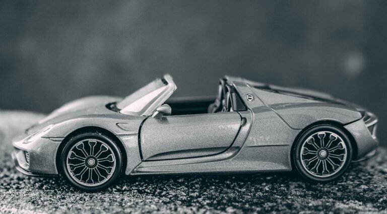 1:64 Scale Diecast Model Car Review