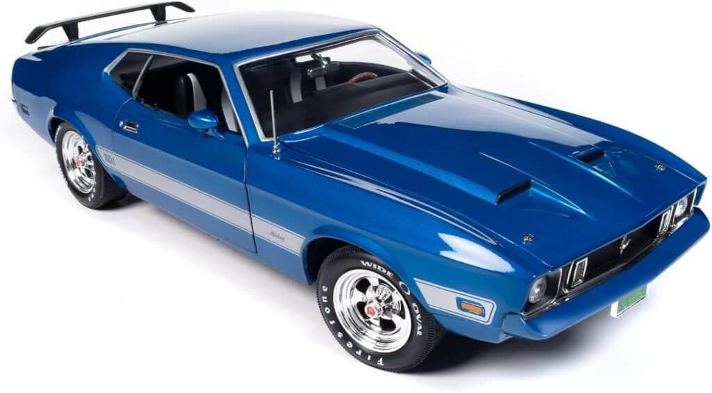 American Muscle 1973 Ford Mustang Mach 1 (Class of 1973) 1:18 Scale Diecast
