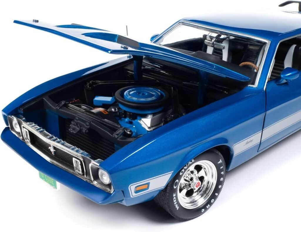 American Muscle 1973 Ford Mustang Mach 1 (Class of 1973) 1:18 Scale Diecast