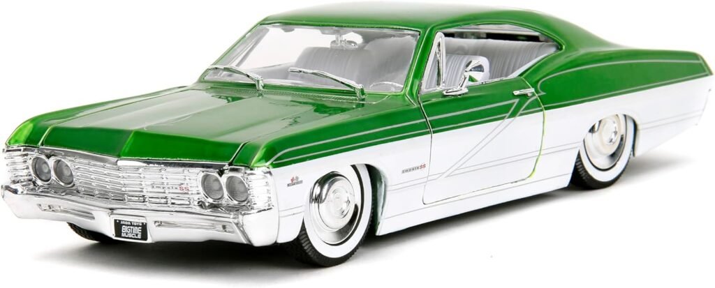 Big Time Muscle 1:24 1967 Chevrolet Impala SS Die-Cast Car, Toys for Kids and Adults(Green/White)