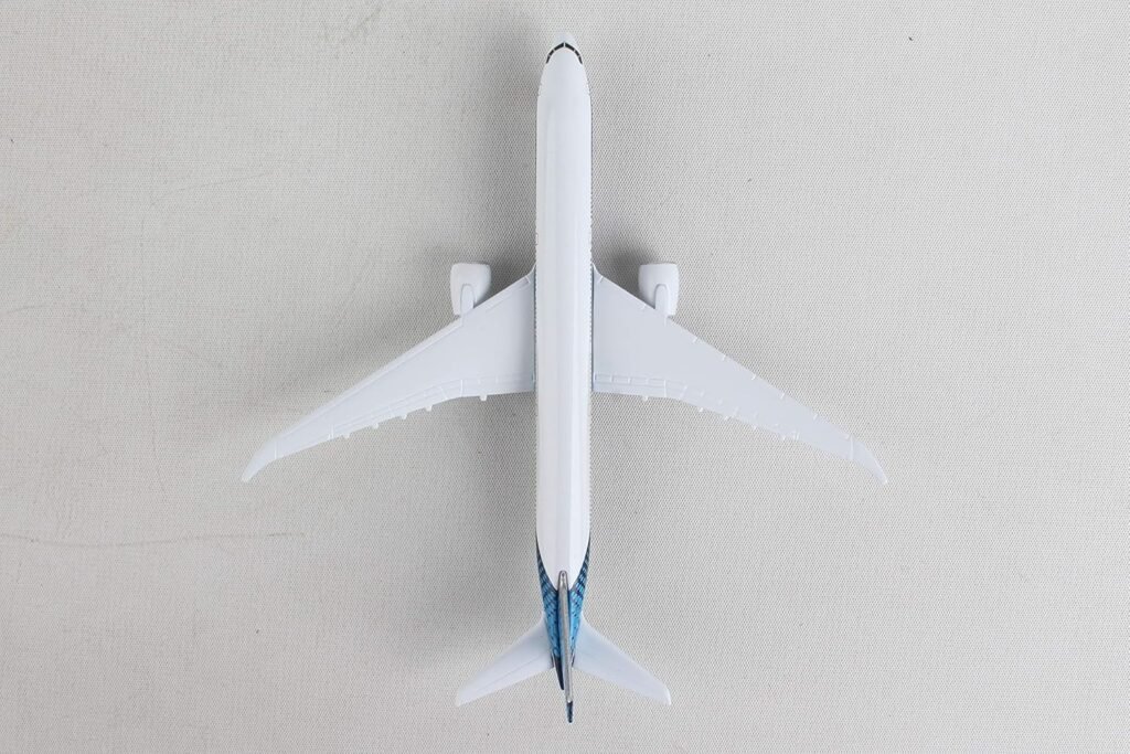 Daron Boeing 777X Commercial Aircraft Corporate Livery White and Blue Diecast Model Airplane