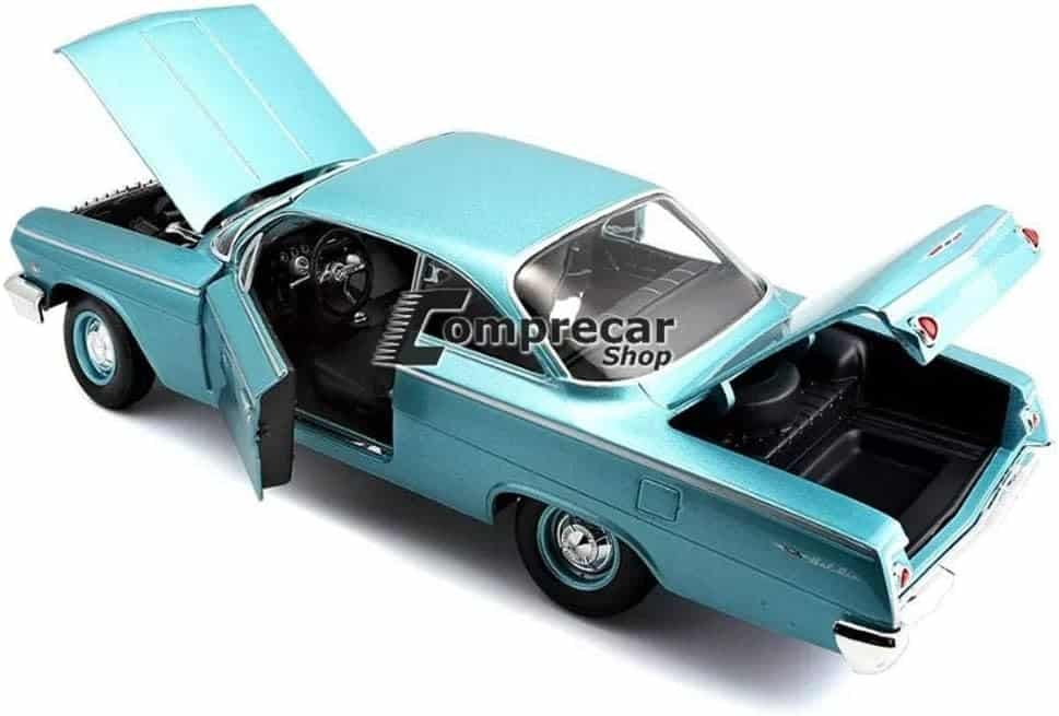 Maisto 1:18 Scale 1962 Chevy Bel Air Diecast Vehicle (Colors May Vary)