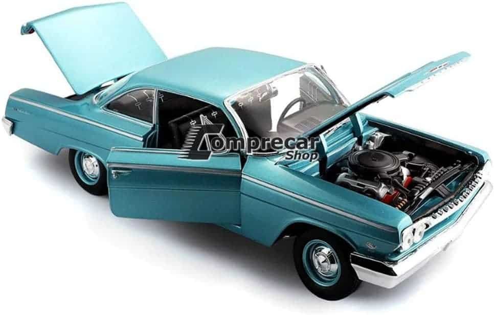 Maisto 1:18 Scale 1962 Chevy Bel Air Diecast Vehicle (Colors May Vary)