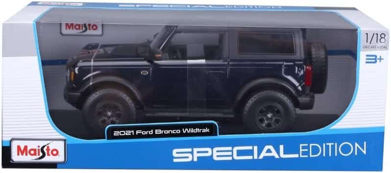 Maisto 2021 Ford Bronco Wildtrak Dark Blue Metallic with Dark Gray Top Special Edition 1/18 Diecast Model Car