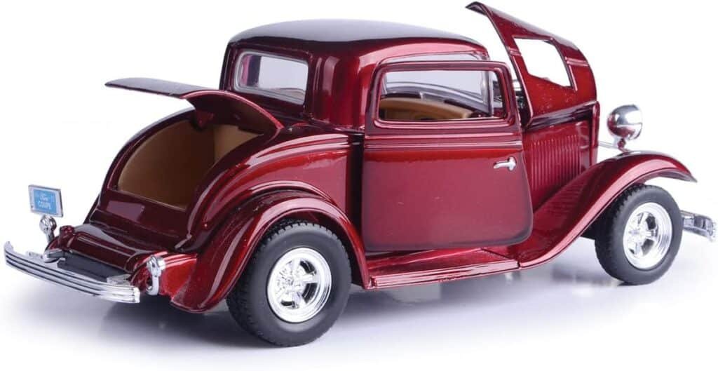MotorMax American Classics 1932 Ford Coupe 1/24 Scale Diecast Model Car Red