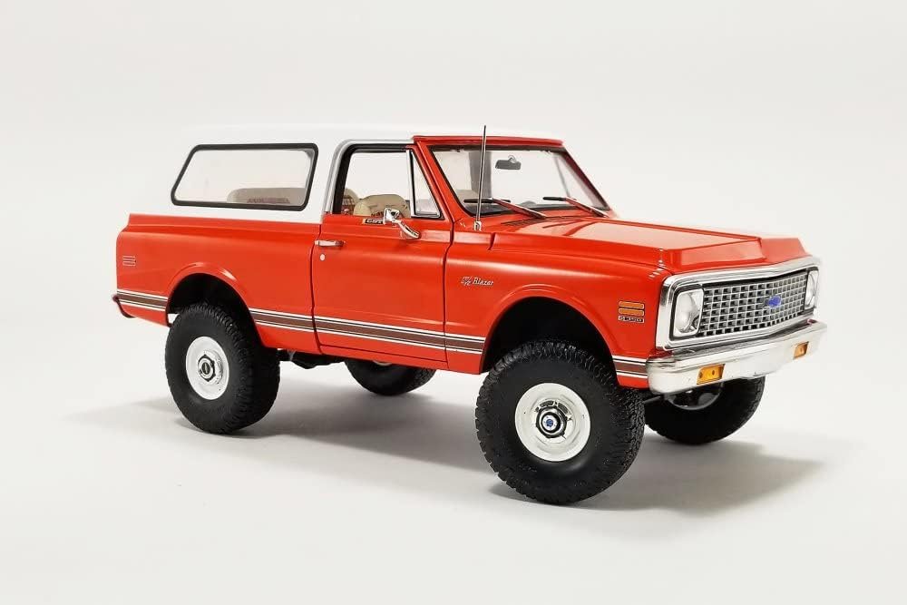 1972 K5 Blazer, Orange - Acme A1807711-1/18 Scale Diecast Model Car