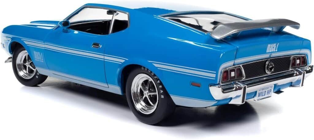American Muscle 1972 Ford Mustang Mach 1 1:18 Scale Diecast