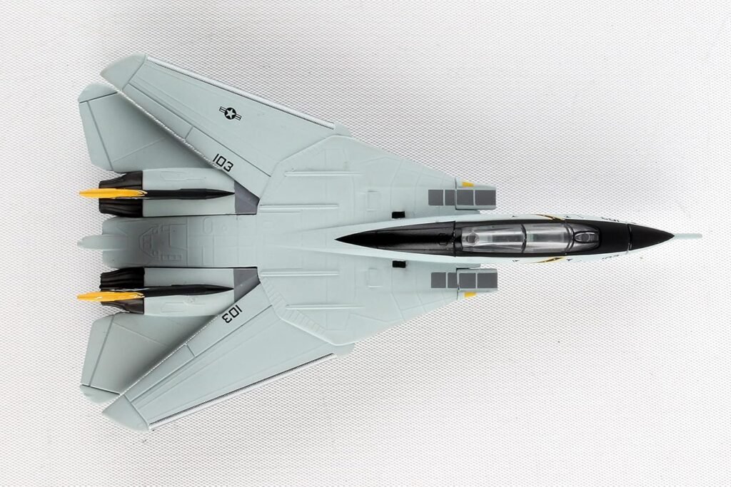 Daron Worldwide Trading Postage Stamp F-14 Tomcat Vf-103 Jolly Rogers 1/16o Scale Airplane Model, 144 months to 1000 months, Black