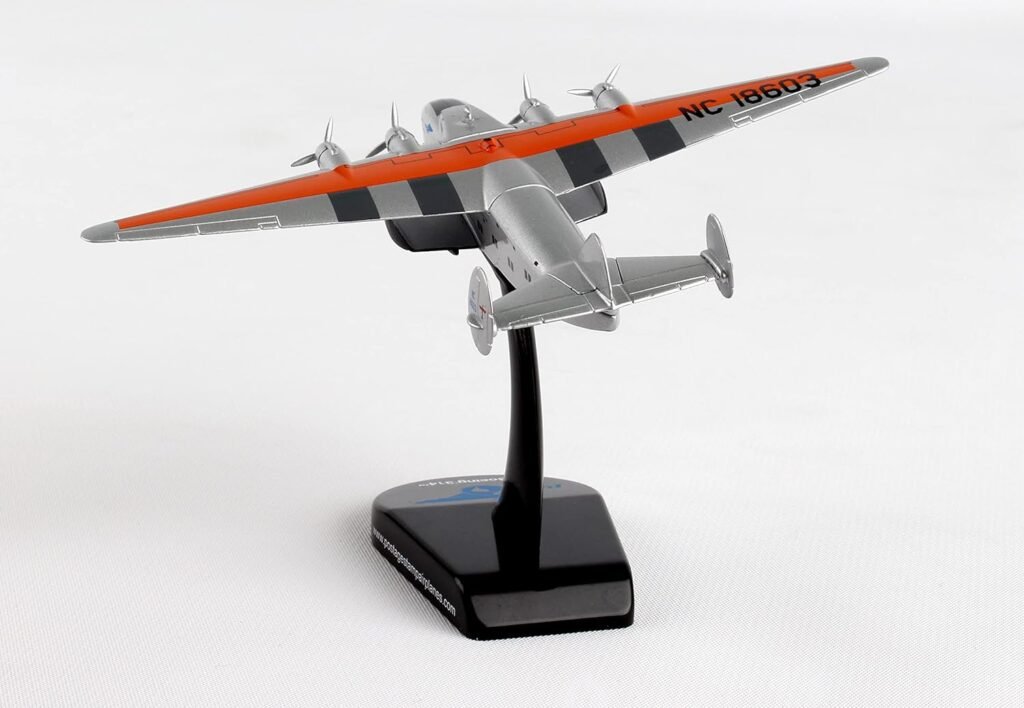 Daron Worldwide Trading Postage Stamp Pan Am B314 1/350 Airplane Model