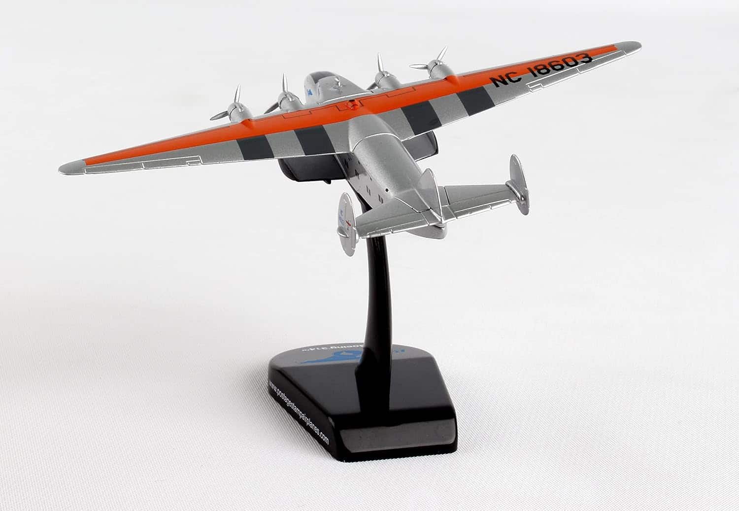 Daron Worldwide Trading Postage Stamp Pan Am B314 1/350 Airplane Model Review