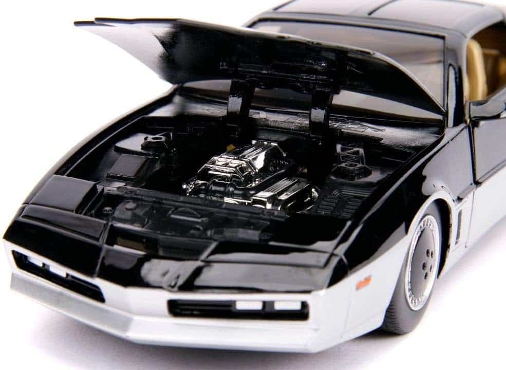 Jada Toys Hollywood Rides Knight Rider K.A.R.1982 Pontiac Firebird 1: 24 Diecast Vehicle with Light Up Feature, Glossy Black / Silver
