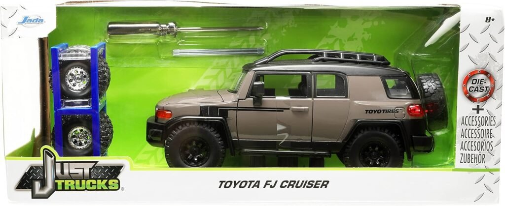 Jada Toys Just Trucks 1:24 Toyota FJ Cruiser Die-cast Car Brown with Tire Rack, Toys for Kids and Adults