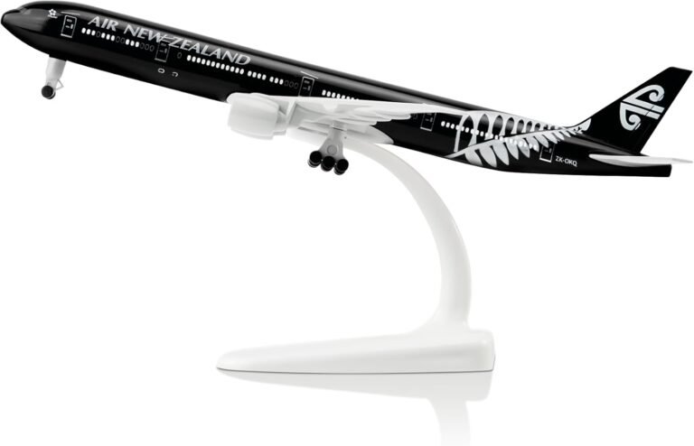 Lose Fun Park 1/300 Scale Model Plane Review