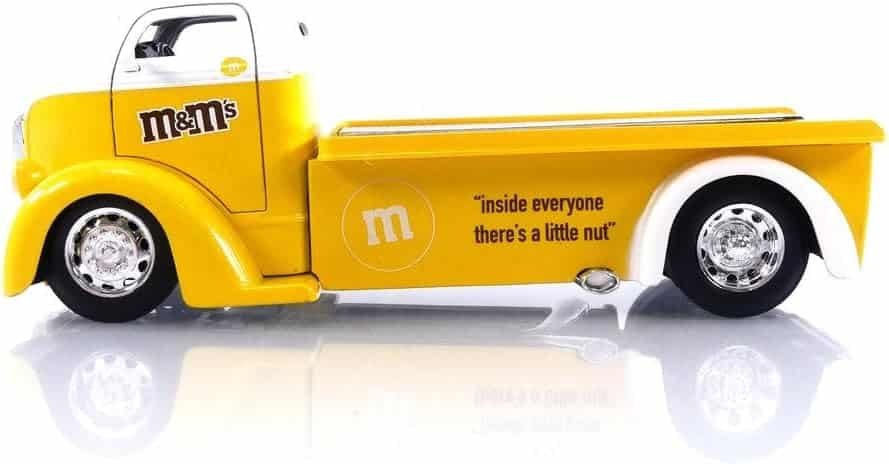 MMs 1:24 1947 Ford COE Flatbed Die-cast Car  2.75 Yellow Figure, Toys for Kids and Adults