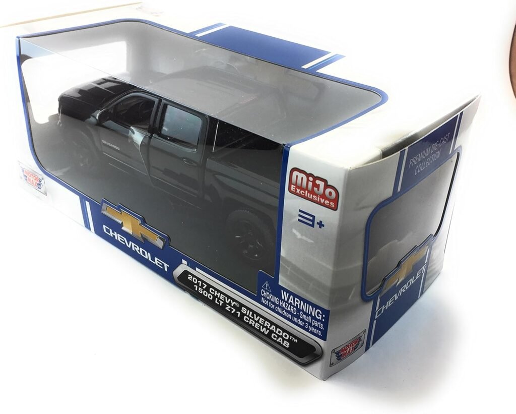 Motor Max 1:24 Scale 2017 Black Chevy Silverado 1500 LT Z71 Crew Cab Diecast truck