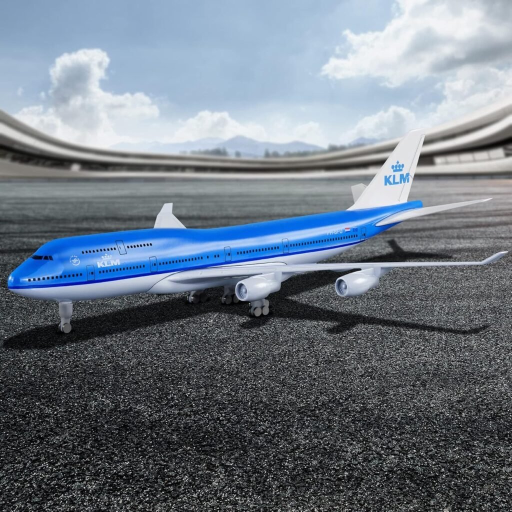 1:300 Scale KLM Dutch Royal Boeing 747 Airplane Models Alloy Diecast Airplane Model