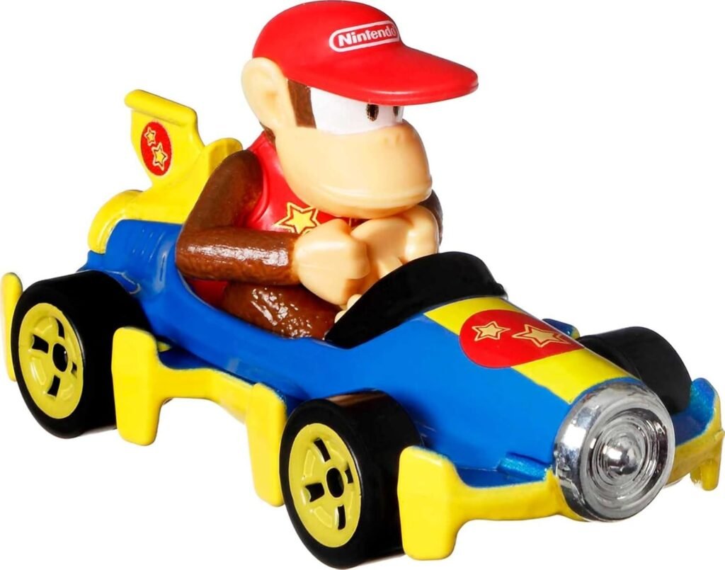 Hot Wheels Mario Kart Toy Vehicle 4-Pack, Collectible Set of 4 Fan-Favorite Characters Includes First-Appearance Diddy Kong in Mach 8