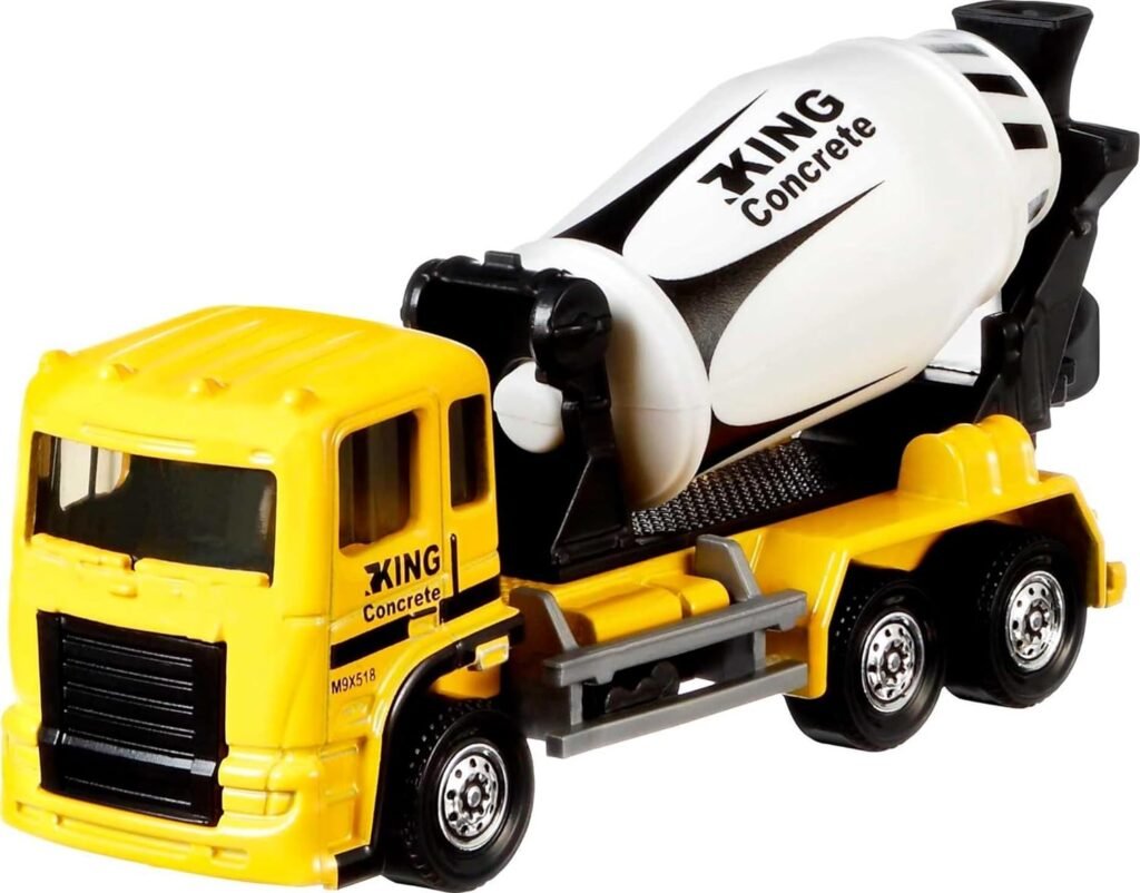Matchbox Working Rigs 4-Pack, Set of 4 Toy Construction Trucks  Equipment with Moving Parts (Styles May Vary)